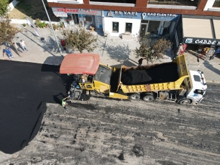 Beyazıt Caddesi’ne Sıcak Asfalt Galeri