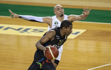 Darüşşafaka Tekfen 99 – 78 Aliağa Petkimspor Galeri