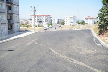 Aliağa Belediyesi’nin Asfaltlama Çalışmaları Tüm Hızıyla Sürüyor Galeri