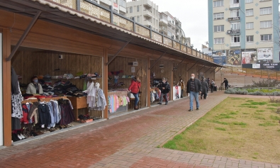 Aliağalı Üretici Kadınlardan Örnek Dayanışma Galeri