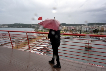 Meteorolojiden Fırtına ve Sağanak Yağış Uyarısı Galeri