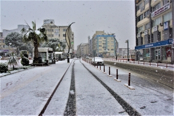 Aliağa’da Pazartesi Kar Bekleniyor  Galeri