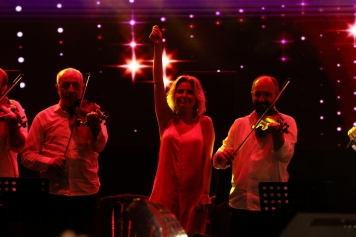 İbrahim Tatlıses, Gülben Ergen Aynı Sahnede Galeri