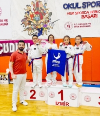 İzmir Taekwondo Müsabakalarında Aliağa’dan 20 Madalya Sevinci Galeri