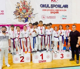 İzmir Taekwondo Müsabakalarında Aliağa’dan 20 Madalya Sevinci Galeri